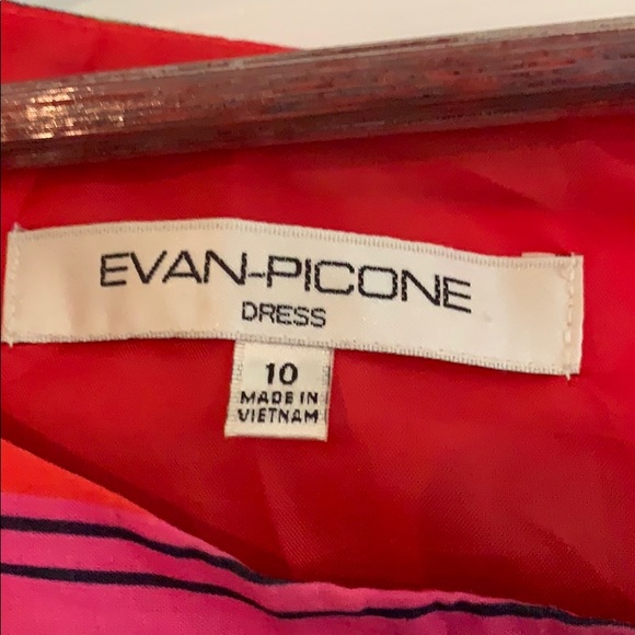 Striped dress - Picture 2 of 4